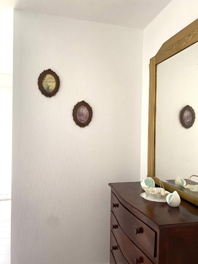 Le Vieux Moulin Bed & Breakfast Bouhet Eksteriør bilde