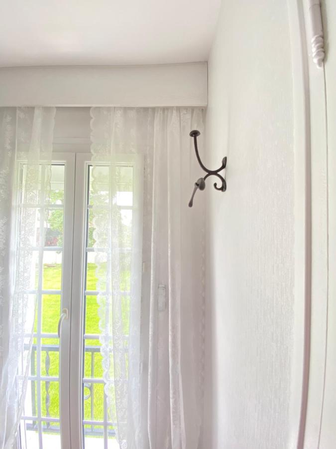 Le Vieux Moulin Bed & Breakfast Bouhet Eksteriør bilde