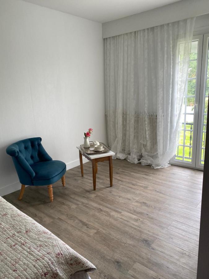 Le Vieux Moulin Bed & Breakfast Bouhet Eksteriør bilde