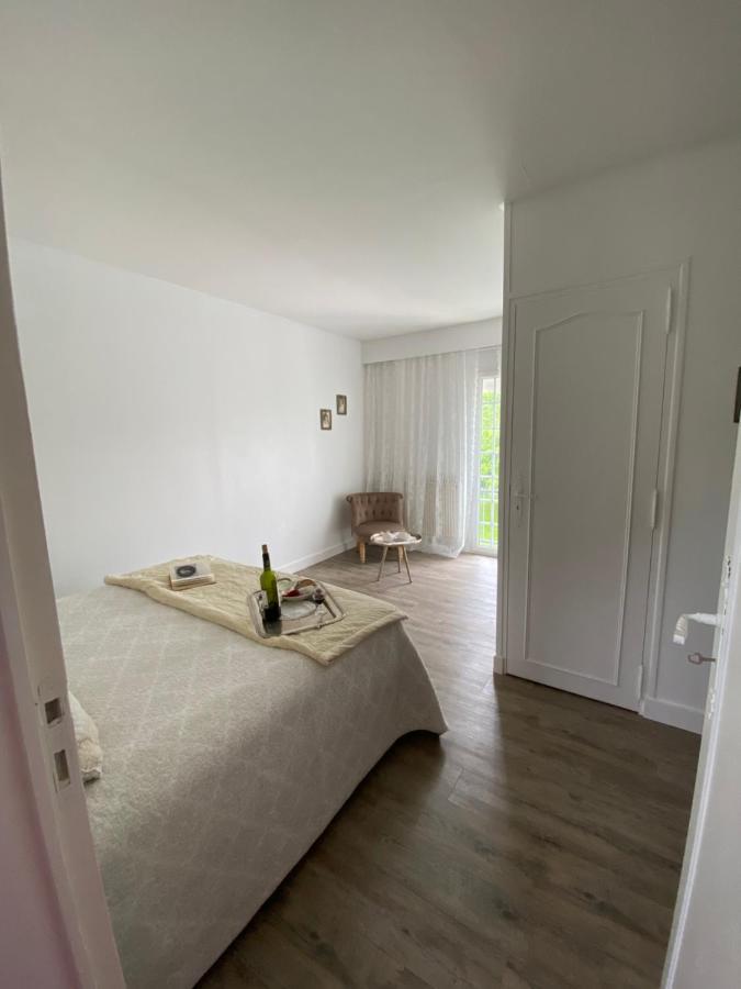 Le Vieux Moulin Bed & Breakfast Bouhet Eksteriør bilde