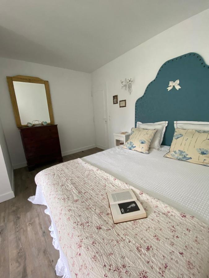 Le Vieux Moulin Bed & Breakfast Bouhet Eksteriør bilde