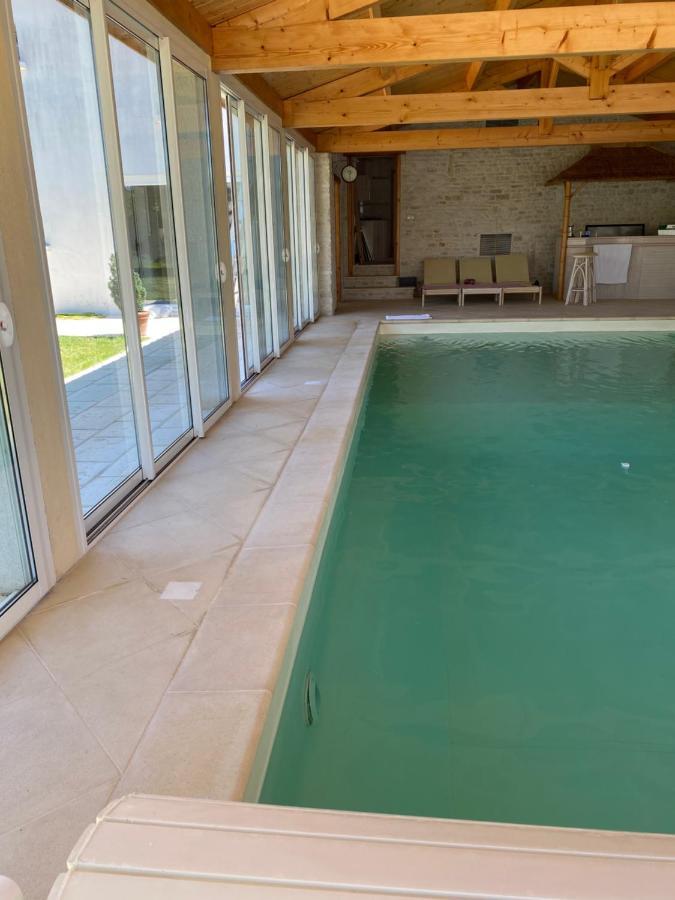 Le Vieux Moulin Bed & Breakfast Bouhet Eksteriør bilde