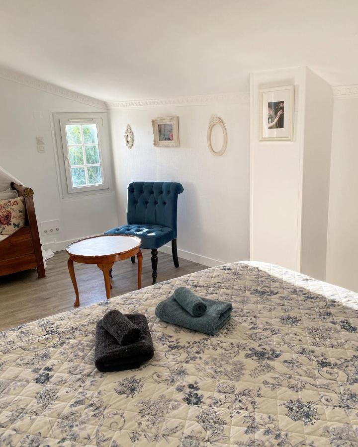 Le Vieux Moulin Bed & Breakfast Bouhet Eksteriør bilde