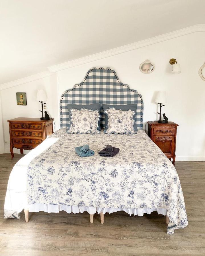 Le Vieux Moulin Bed & Breakfast Bouhet Eksteriør bilde